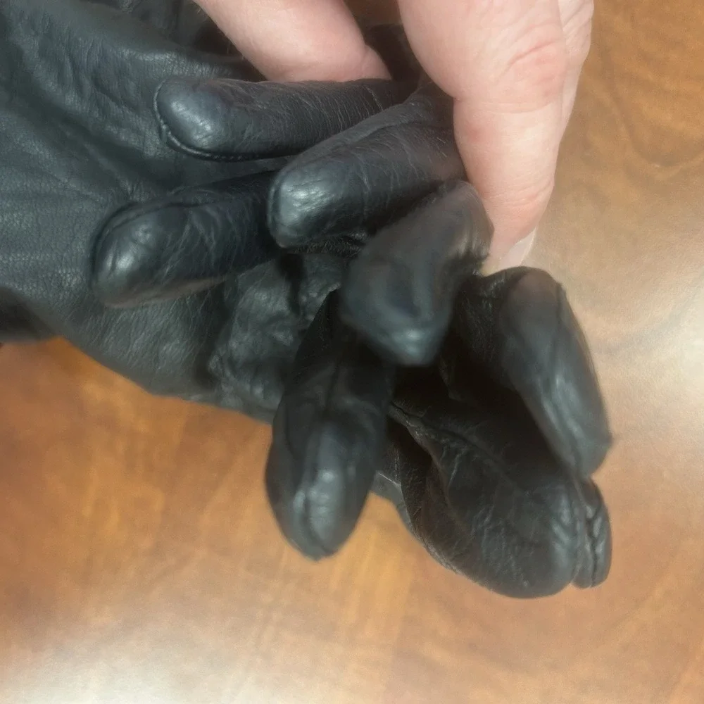 Fownes Black Leather Gloves 7.5 Cashmere Lambswool Blend Lined Genuine Leather‎
